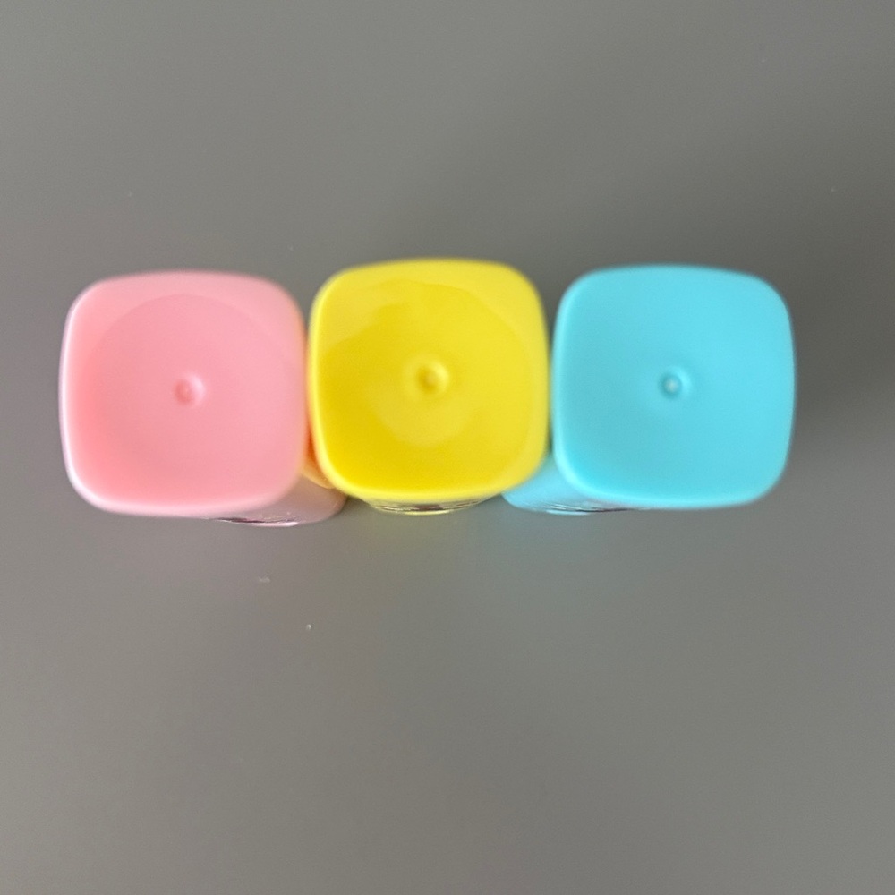 Hello Kitty‎ 3 Piece Mini Refillable Spray Bottle Pink Blue Yellow Travel Set - Picture 4 of 4